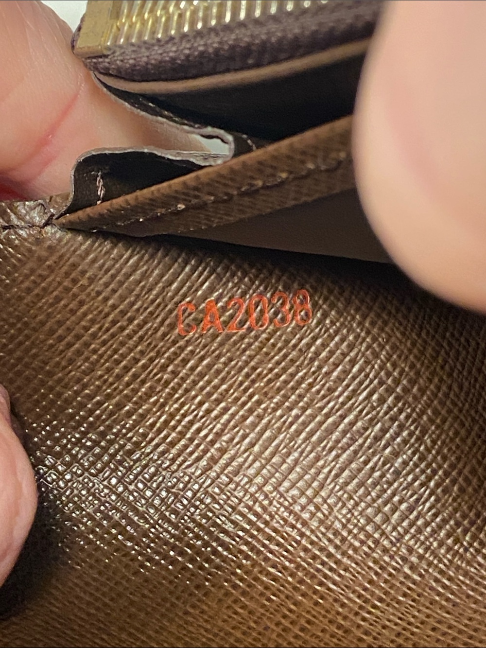 Louis Vuitton Damier Ebene Sarah Wallet - Picture 9 of 17